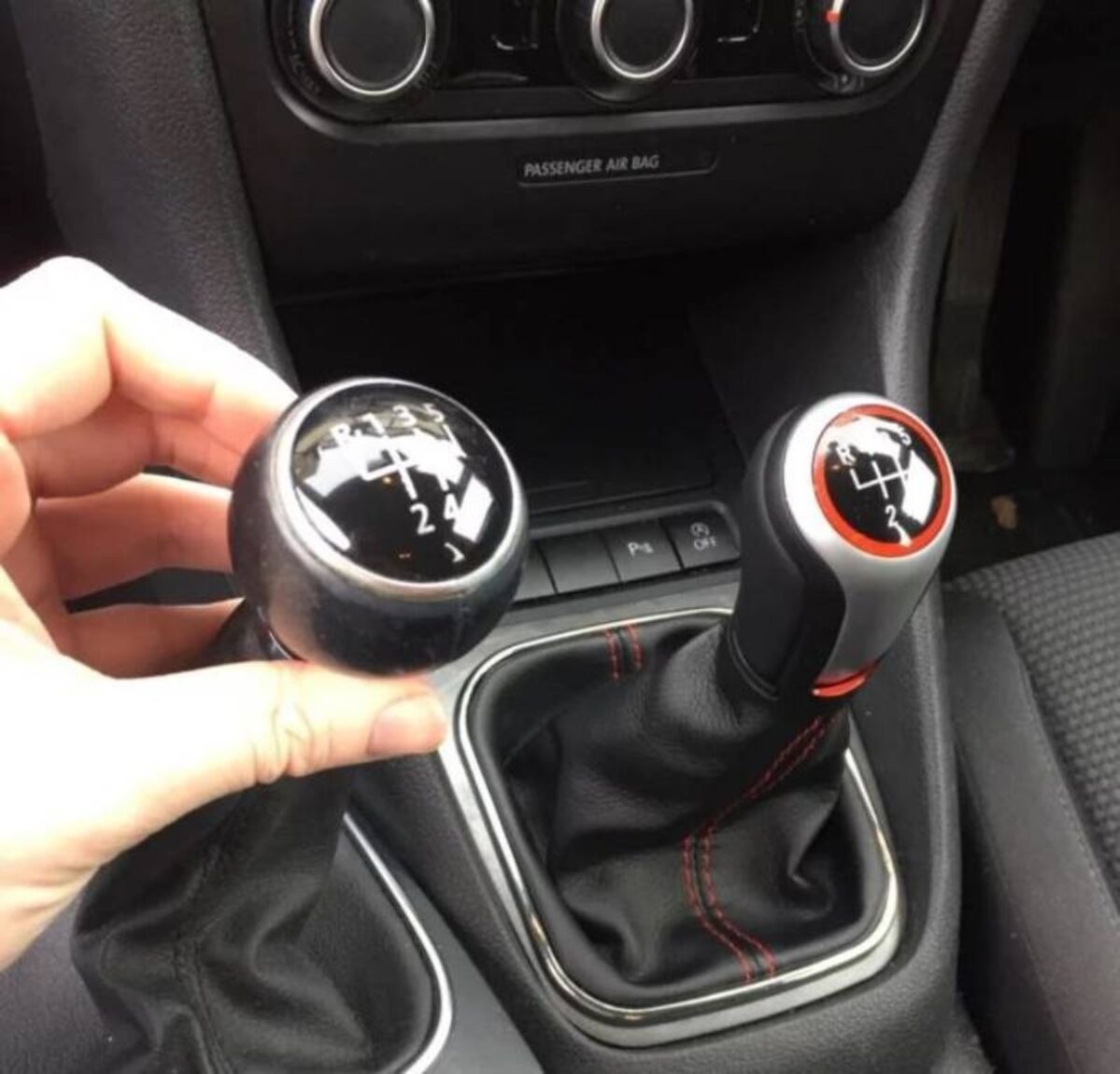 Kožená radaca páka s bilym šitím - 2