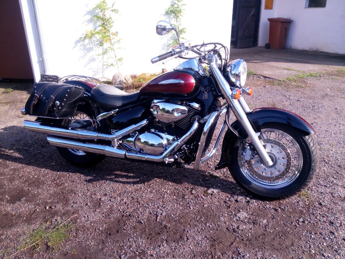 Suzuki VL 800 Volusia - 2