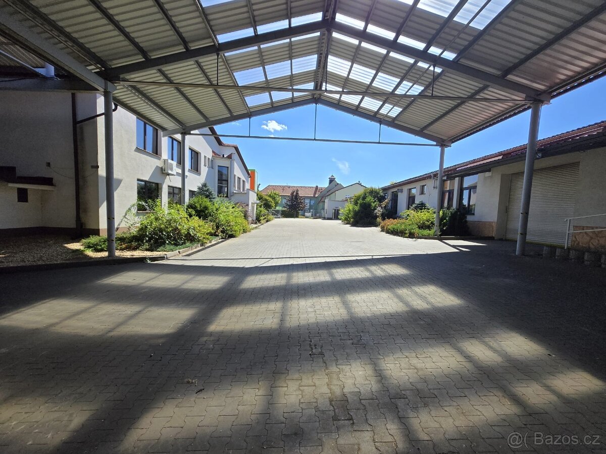 Pronájem hal ve výrobním areálu v Jičíně - 2