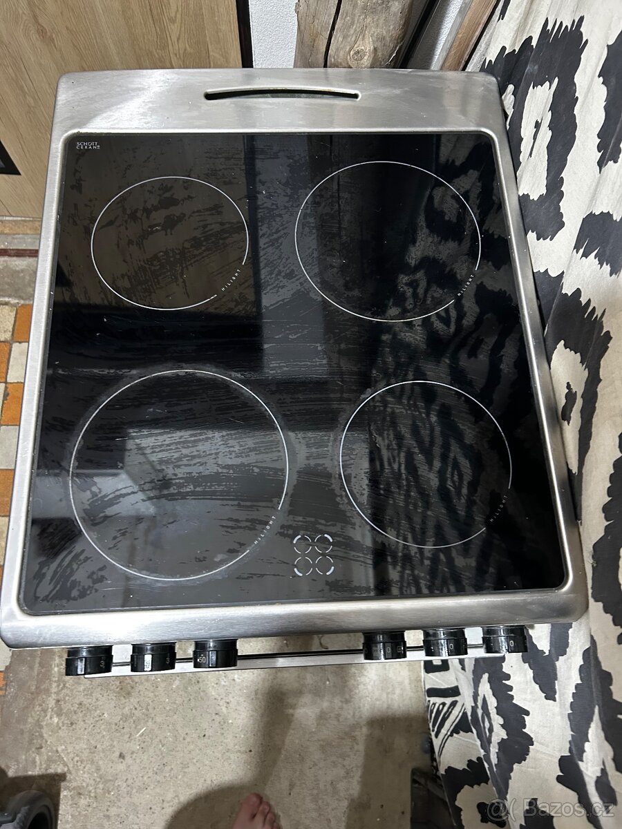 Amica SSFS28TDX SPORÁK - 2