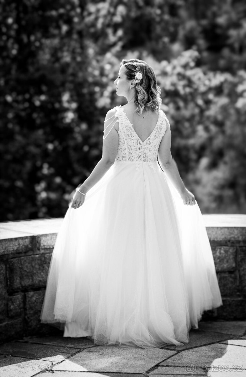 Krásné svatební šaty - 2