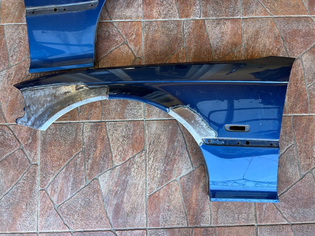 Originální přední blatníky BMW E46 coupe/cabrio - 2