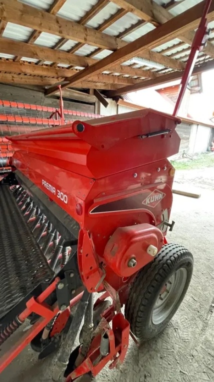 Koupím secí stroj Kuhn Premia 300 - 2
