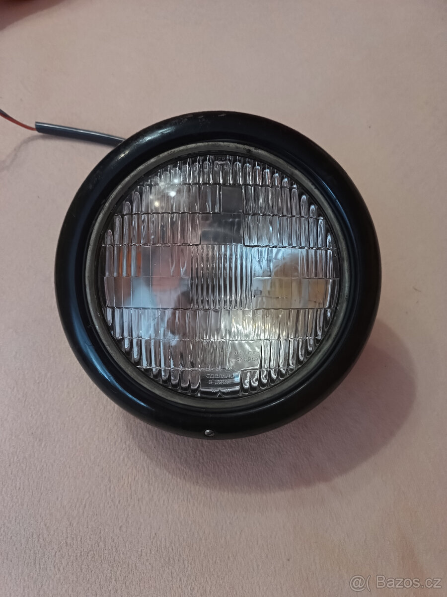 Moskvič 408 - přední světlomet - 2