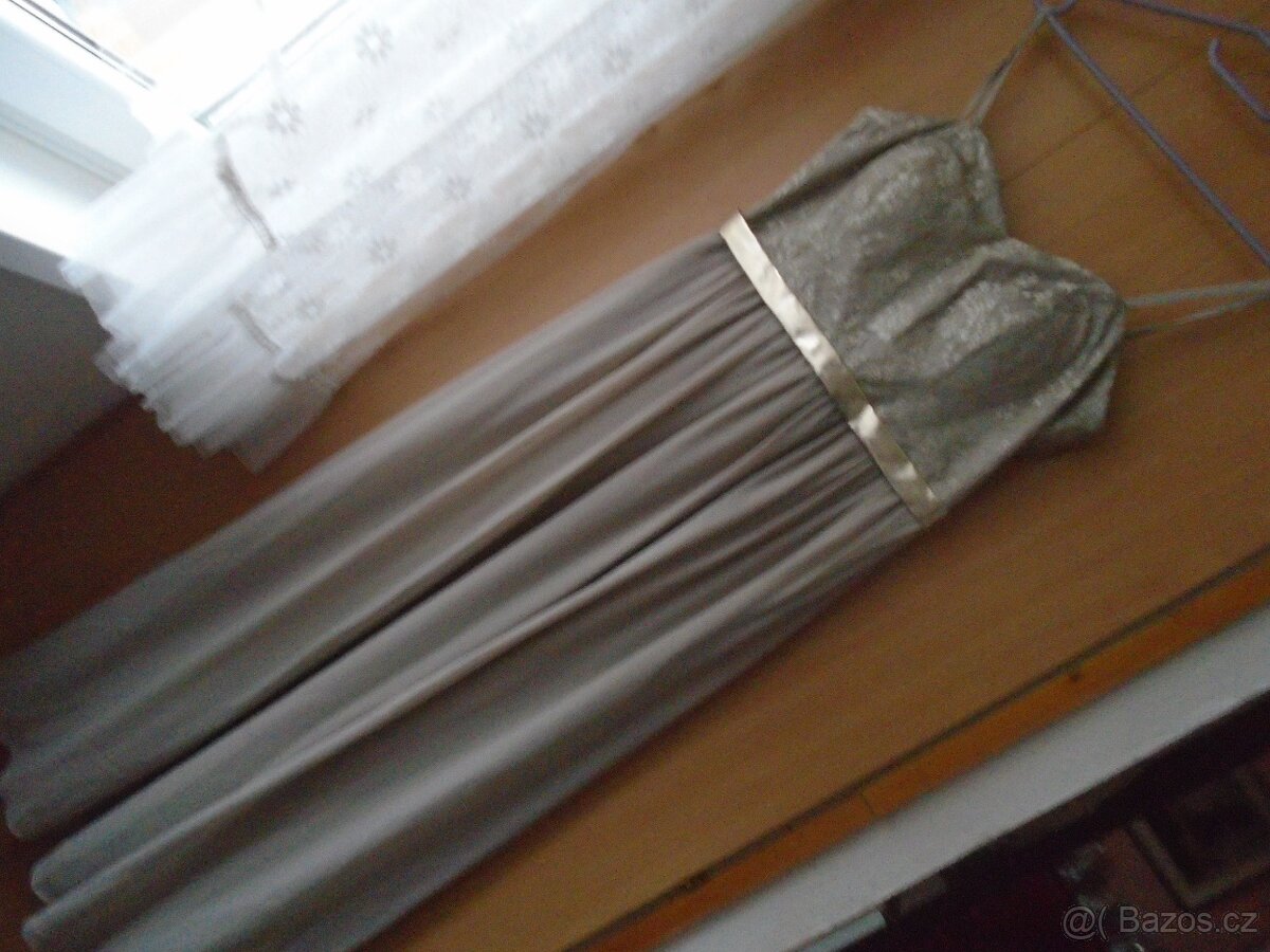 Prodám společ.šaty vel.38 ,40,42. - 2