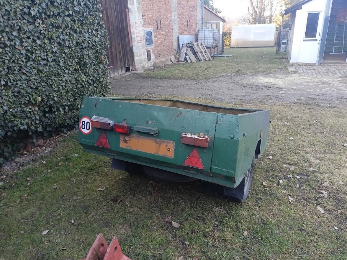 Automobilový přívěs - 2