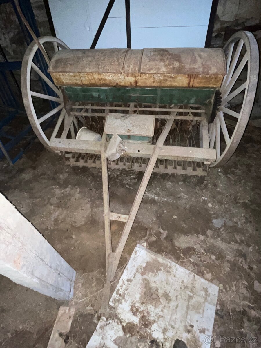 Prodám secí stroj Melichar. - 2