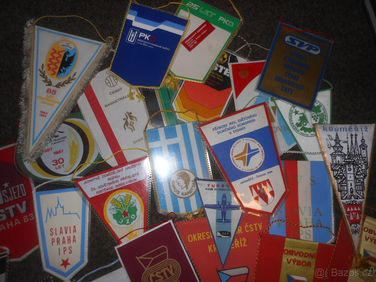 Retro vlaječky - 31x - 2