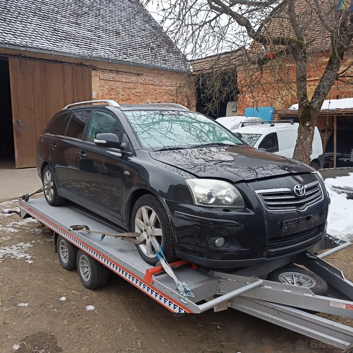Avensis T25 - 2
