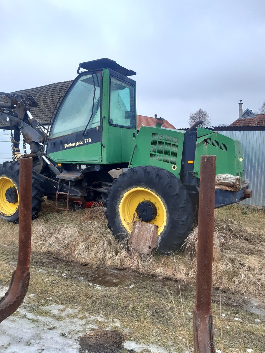 Prodám veškeré díly timberjack 770 harvestor a Hlavici 745 - 2