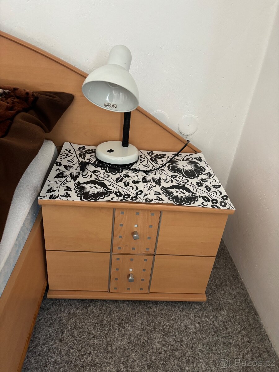Bytový nábytek - 2