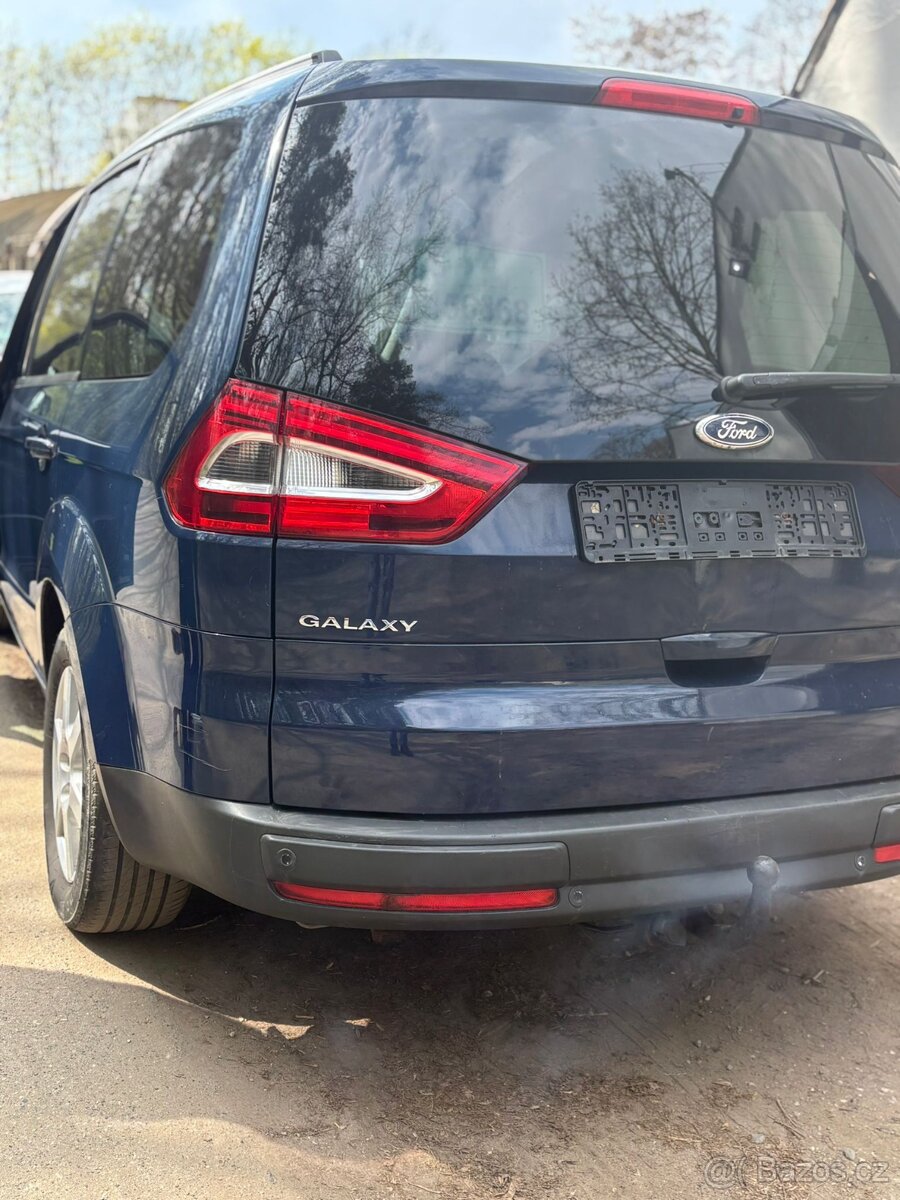 Ford Galaxy k pronájmu - 2