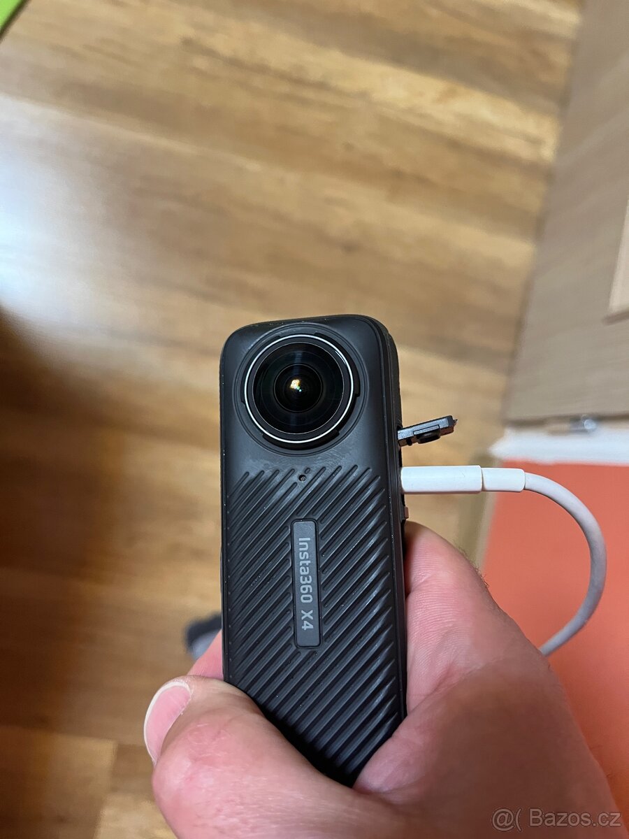 Insta 360 X4 - 2