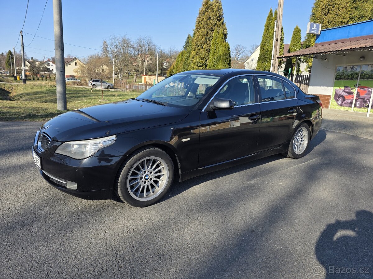 BMW E60 520i nová stk - 2