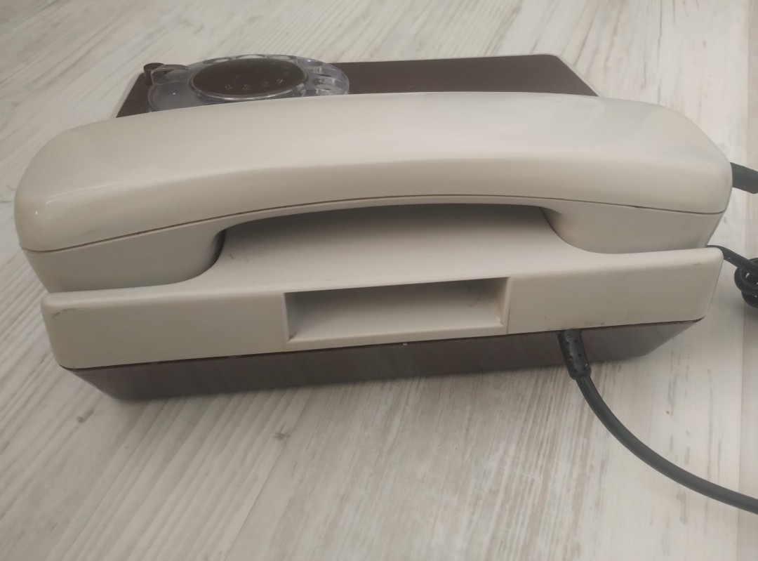 Telefon Tesla stropkov - 2