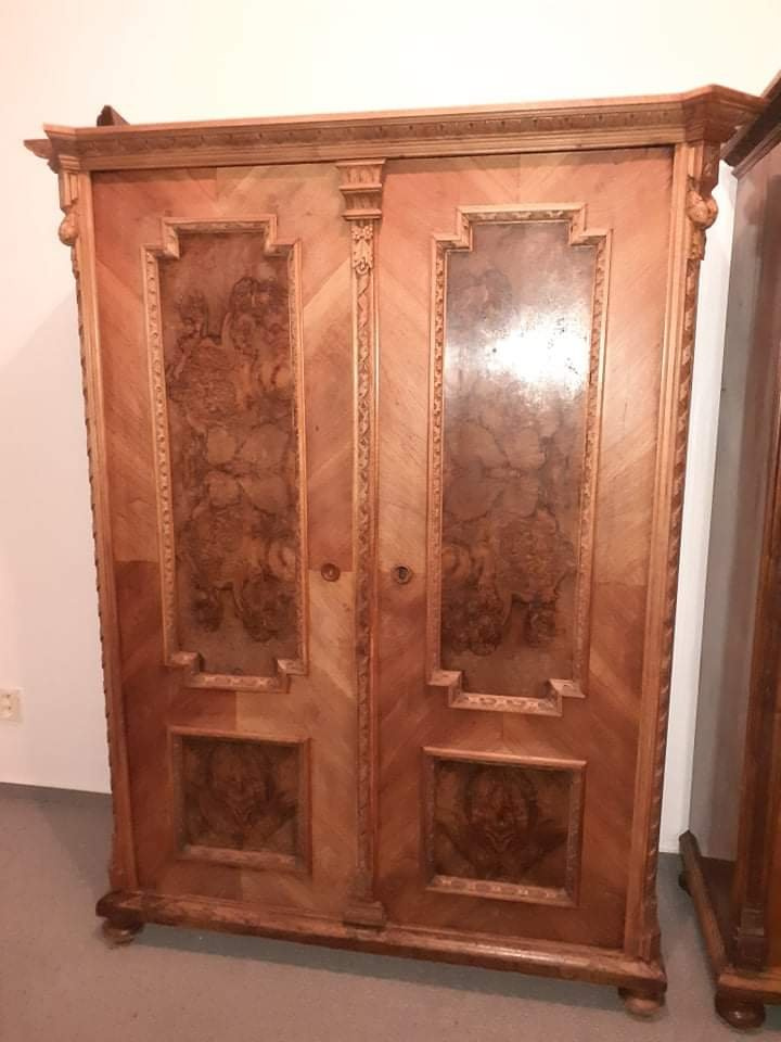 Starožitný nábytek - 2
