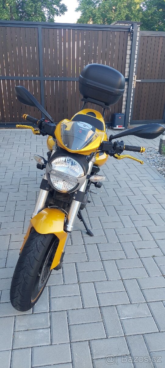 Ducati Monster 696 - 2