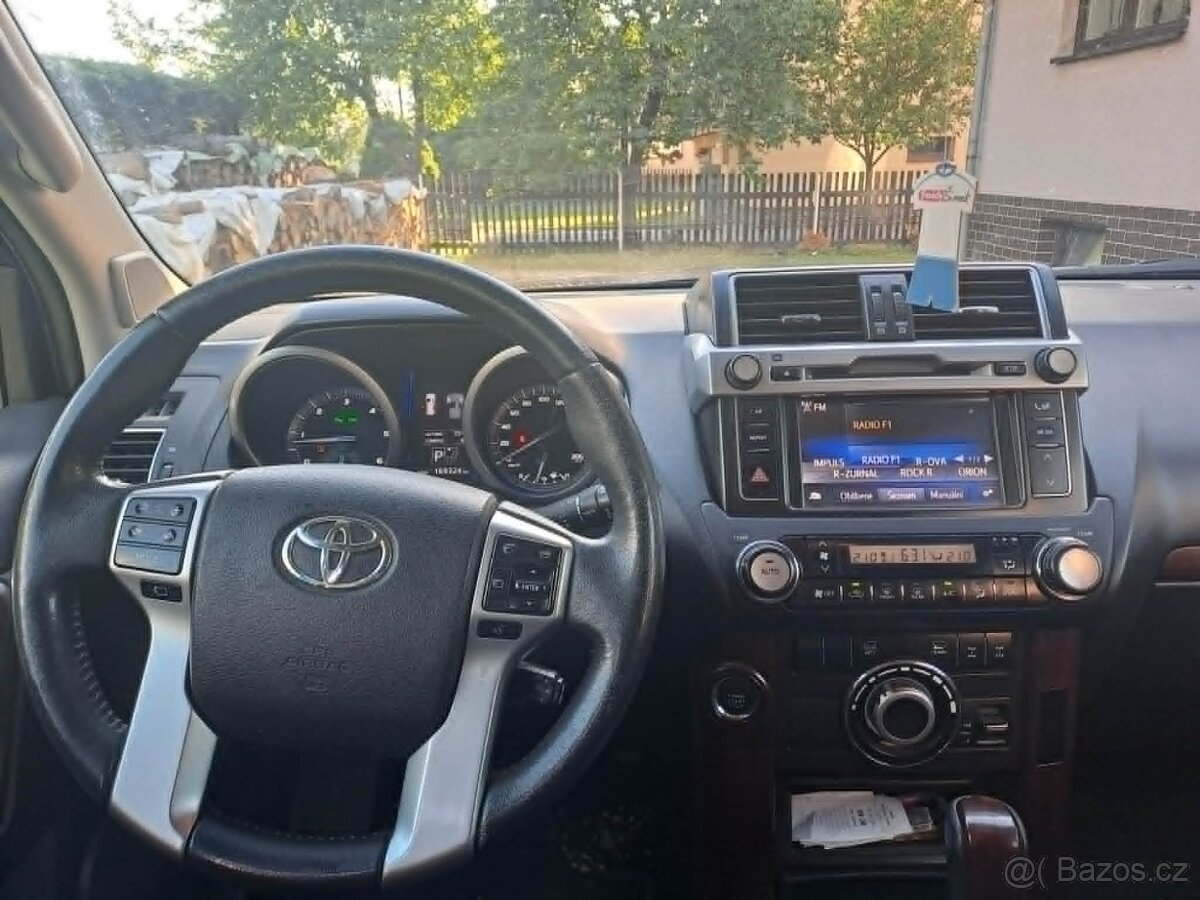 TOYOTA LAND CRUISER - 2