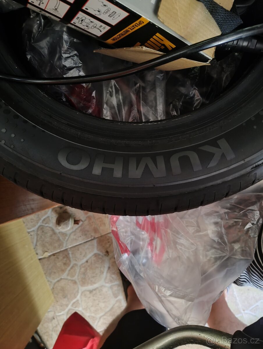 Pneumatiky Kumho 185/65 R15 - 2
