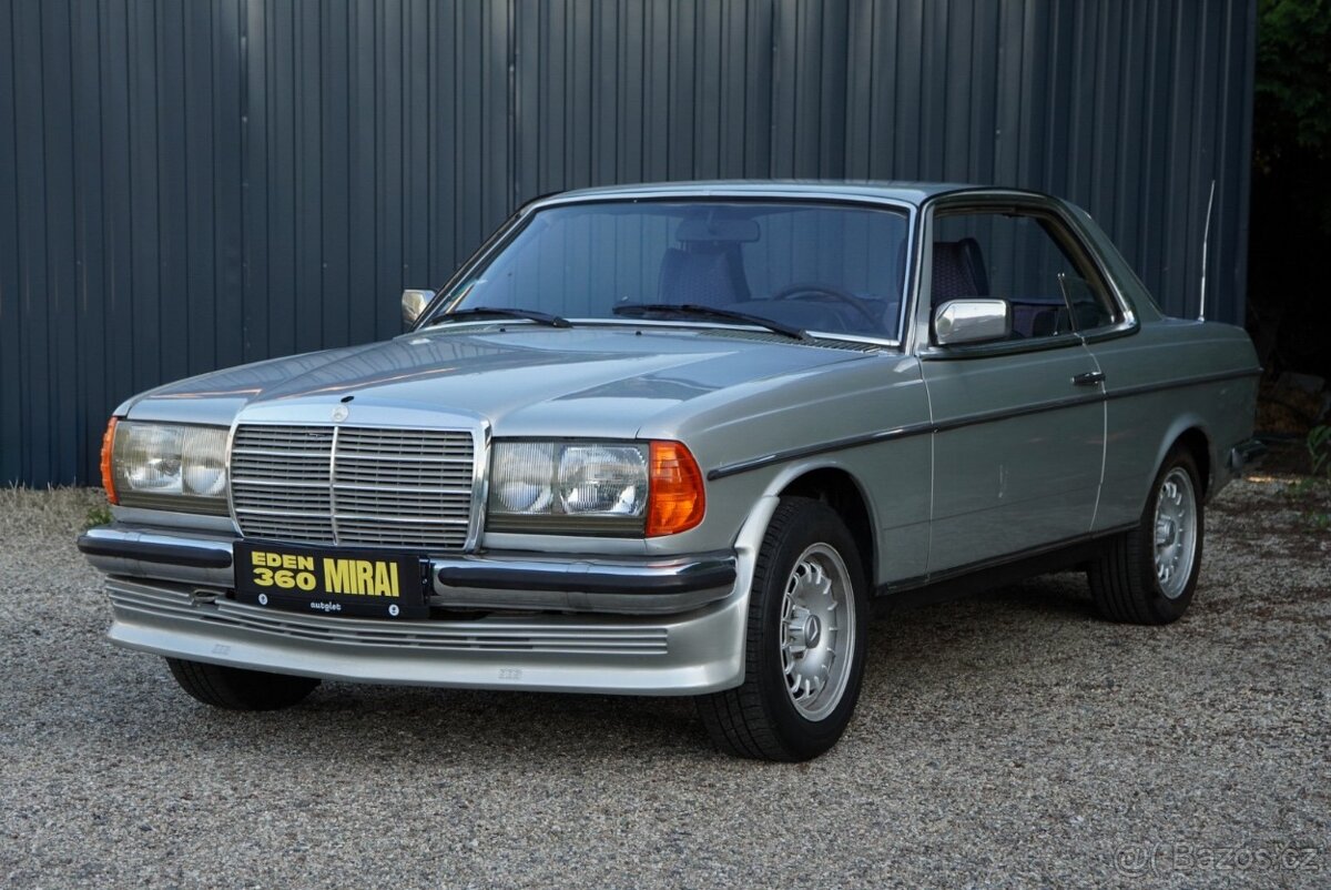 Mercedes-Benz 123 230 CE - 2