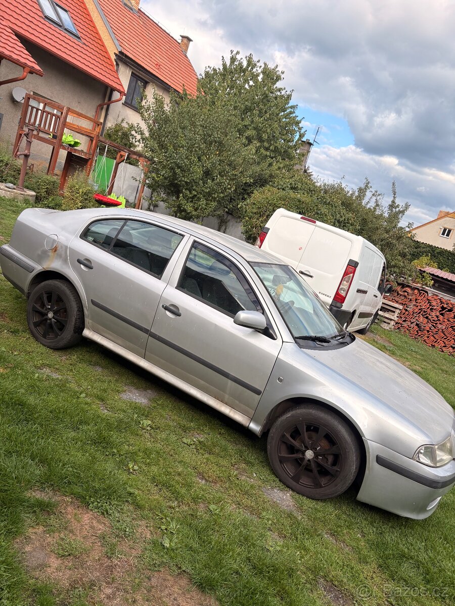 Škoda Octavia 1.6i 74kw - 2