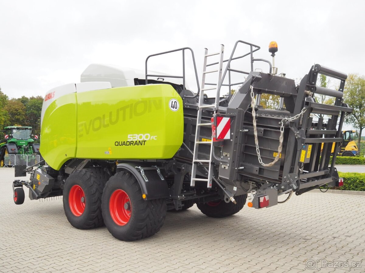 CLAAS Quadrant 5300 FC - 2