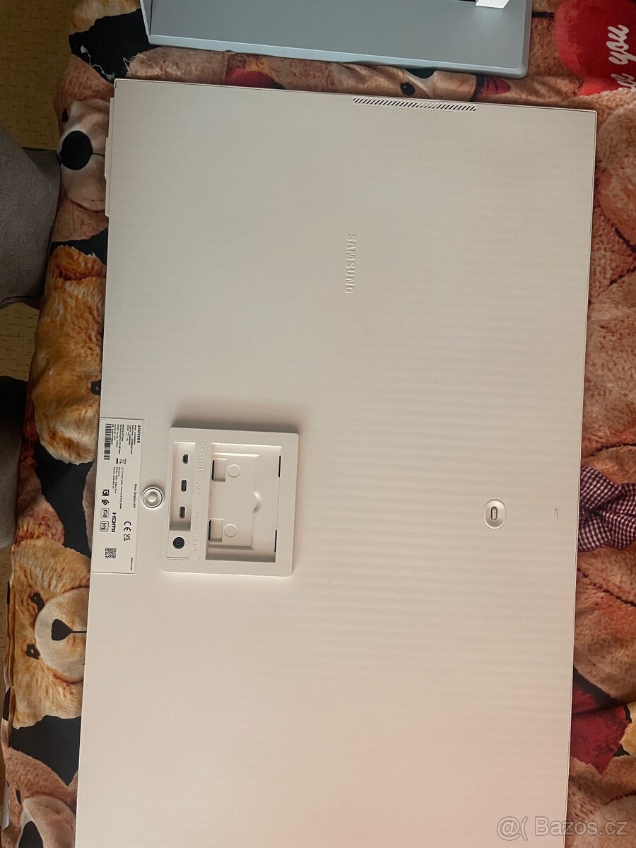 Smart monitor M8 32 palců 82cm 10watt repro - 2