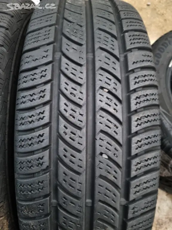 Zimní užitkové pneumatiky Continental 205/55 R16C - 2