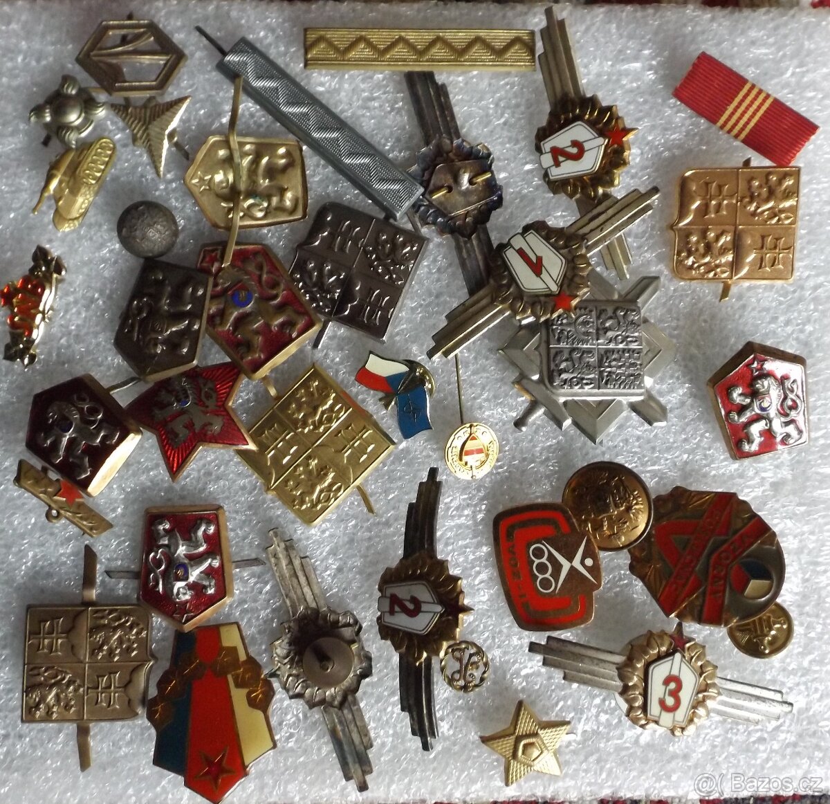 odznaky, medaile a vyznamenání - převážně armáda - 2