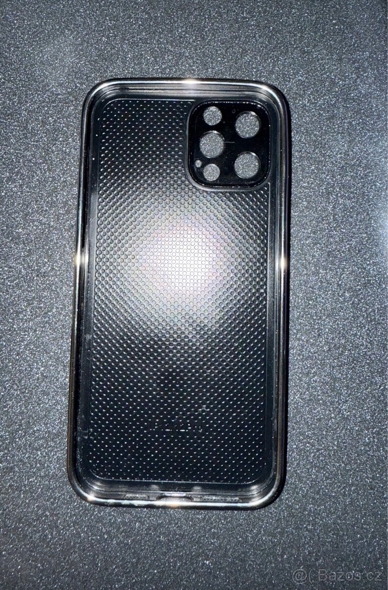 Prodám kryt na iPhone 12Pro - 2
