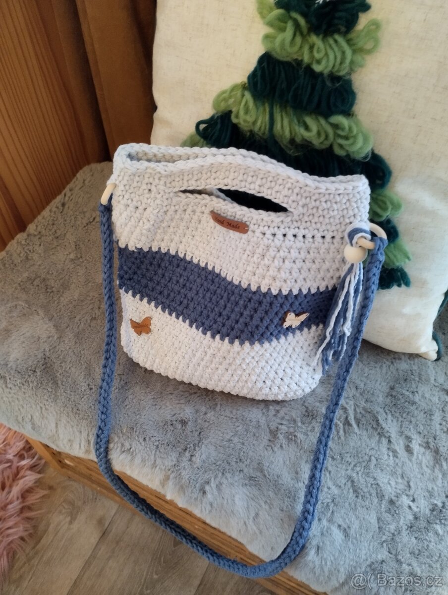 Háčkovaná kabelka 🙂 - 2