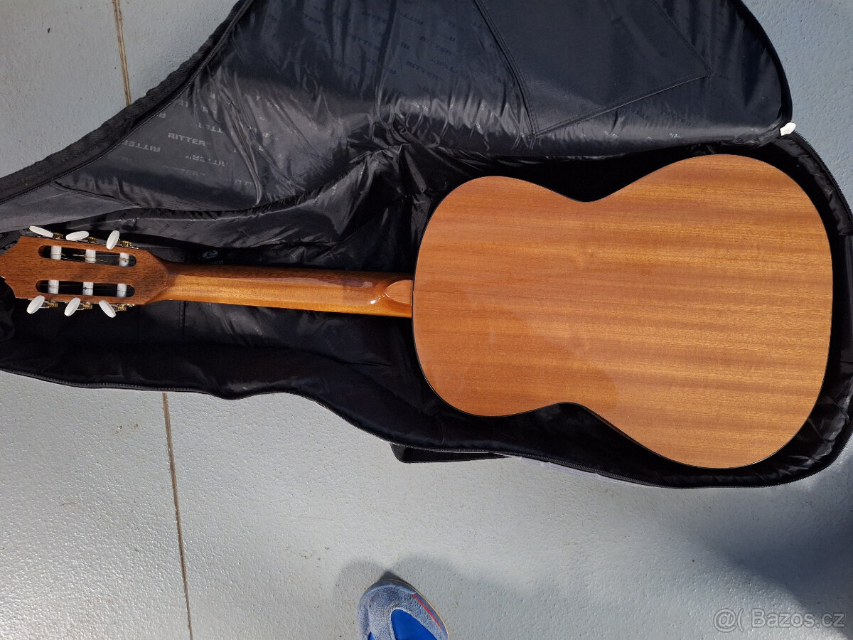 Luby kytara 3/4 s pouzdrem - 2