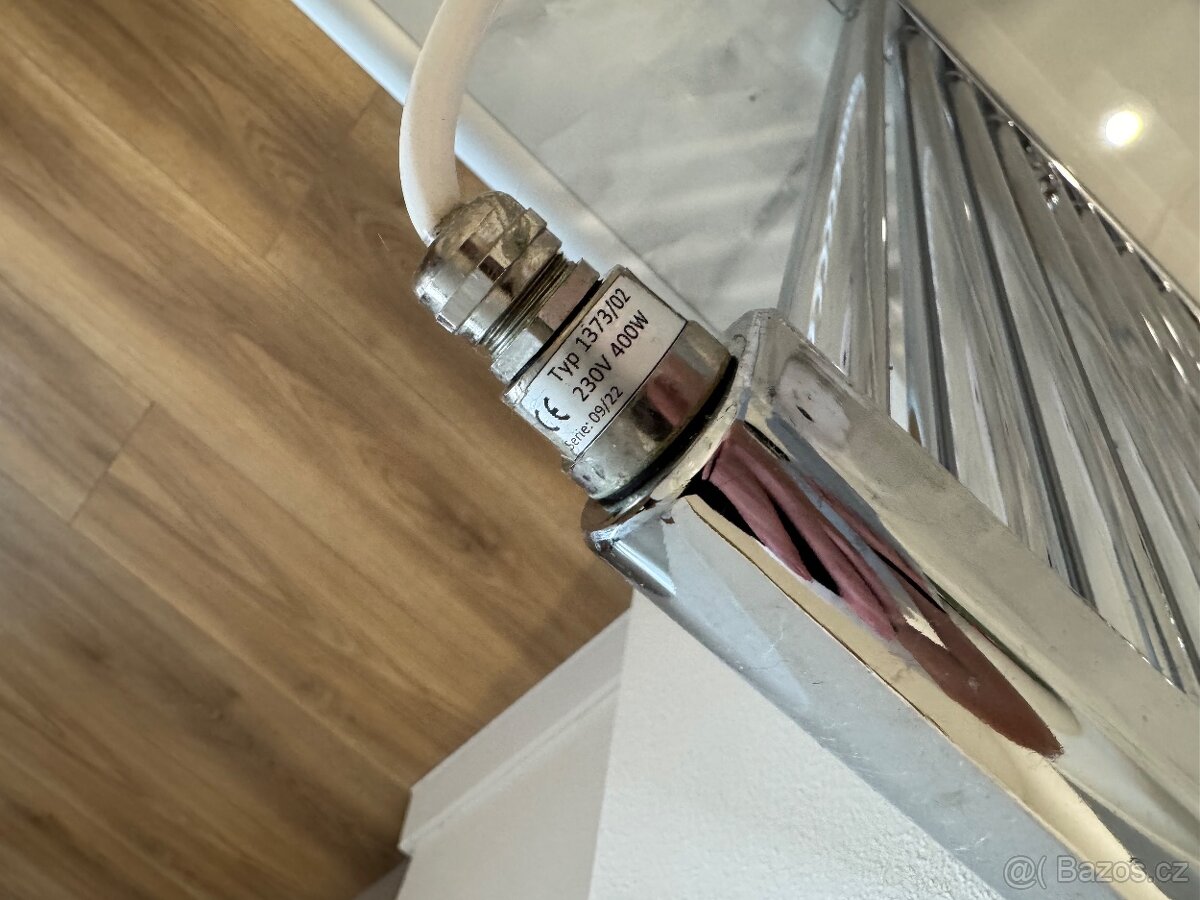 Chromový topný žebřík 230V/400W - 2