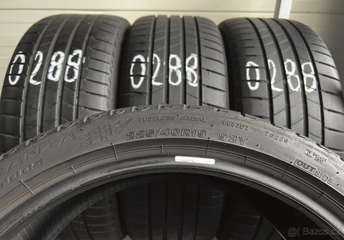 Letní sada č.0288 - Bridgestone - 225 40 19 - 2