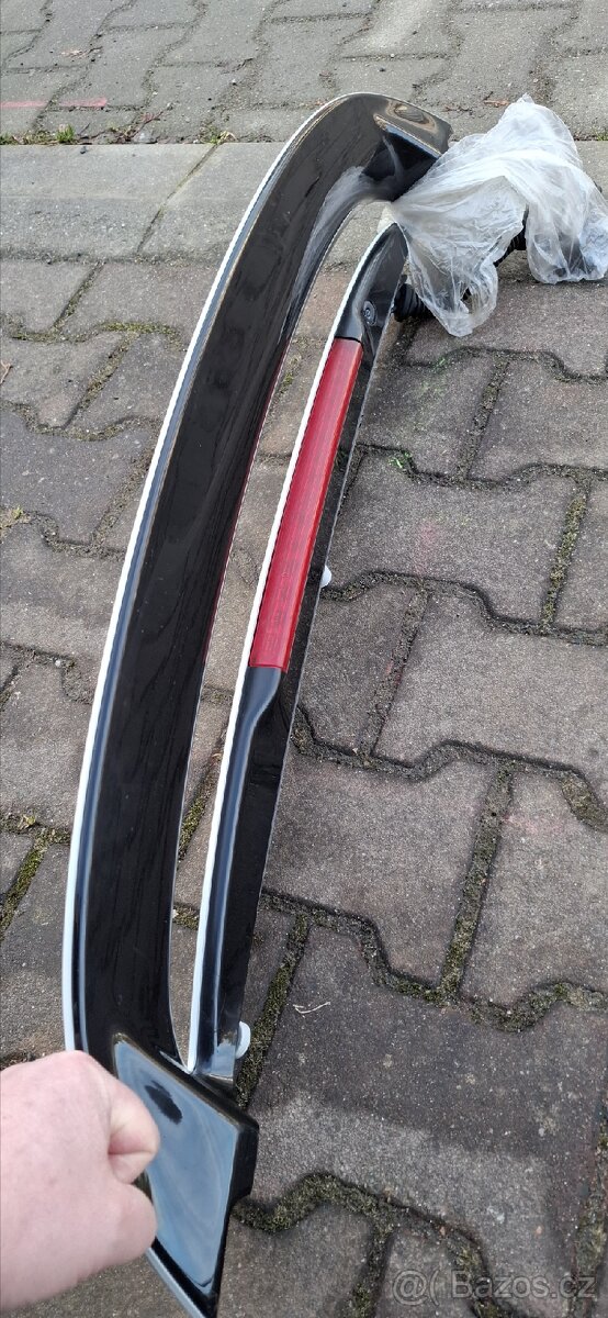 Volvo C30 střešní spoiler - 2