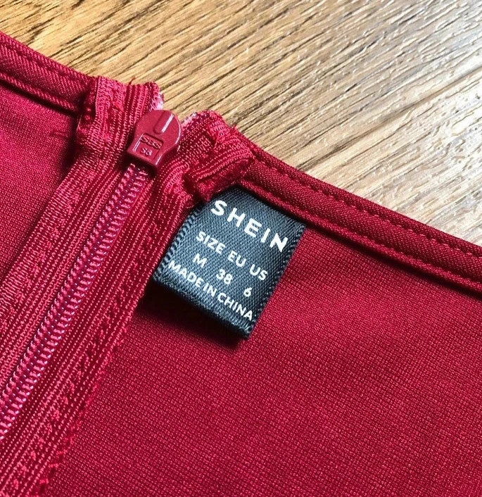 Červené šatičky s krajkou Shein, vel. S-M - 2