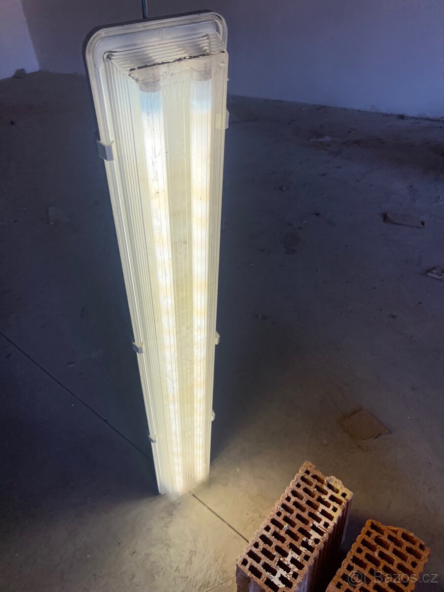 Světla zářivky - 2