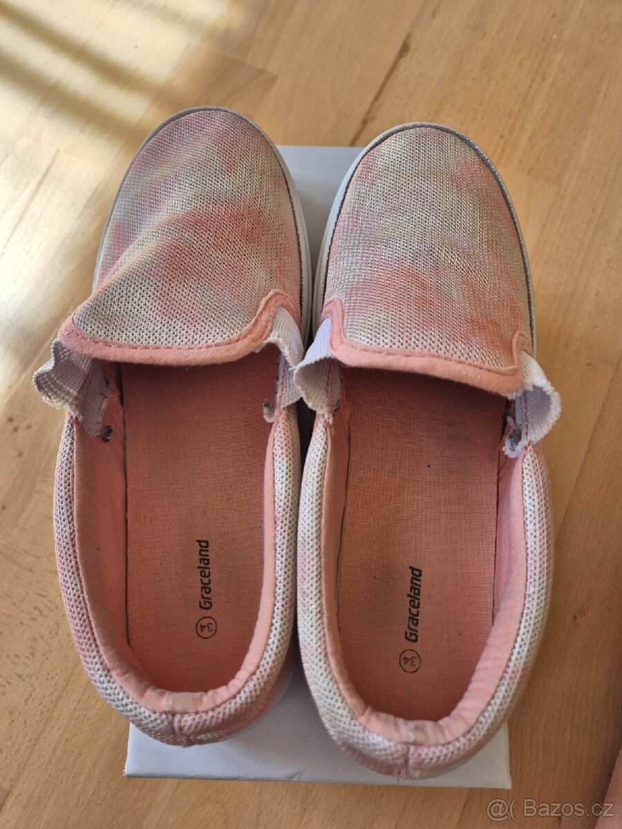 Bačkory Graceland 34 - 2