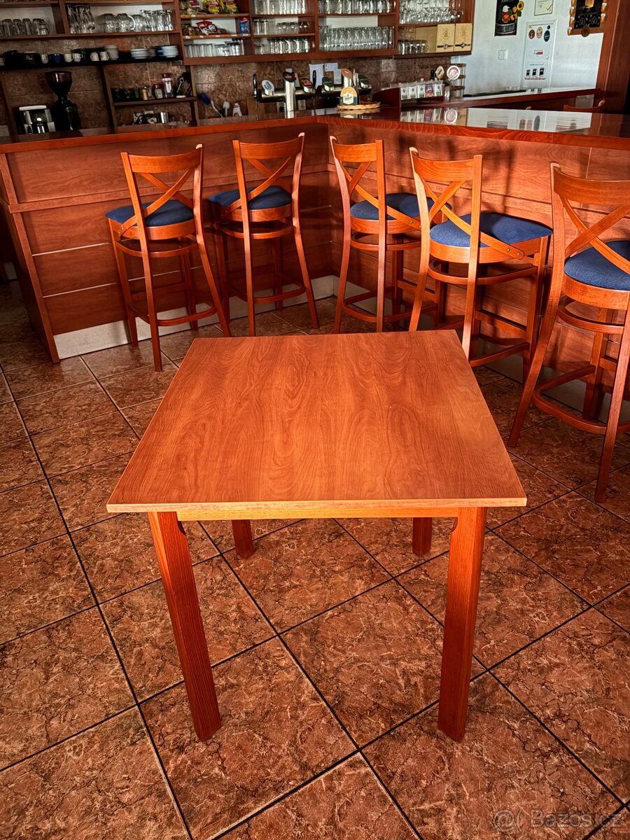 Restaurační stůl 75x80 cm - 2