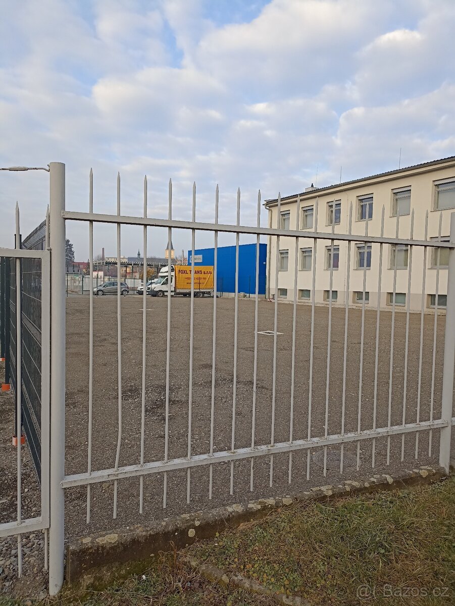 Zpevněná oplocená plocha Olomouc - 2