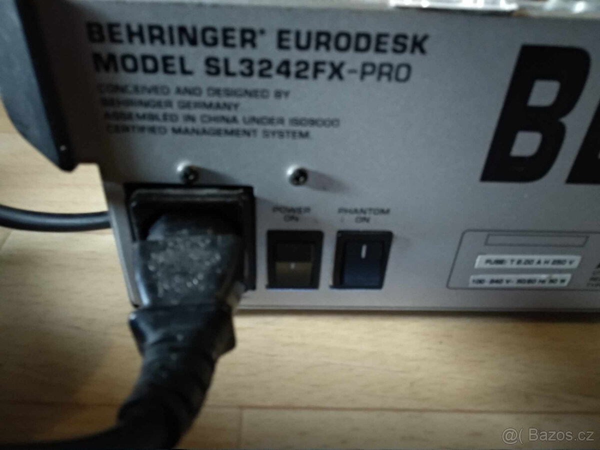 Mix pult Behringer sl3242fx - 2