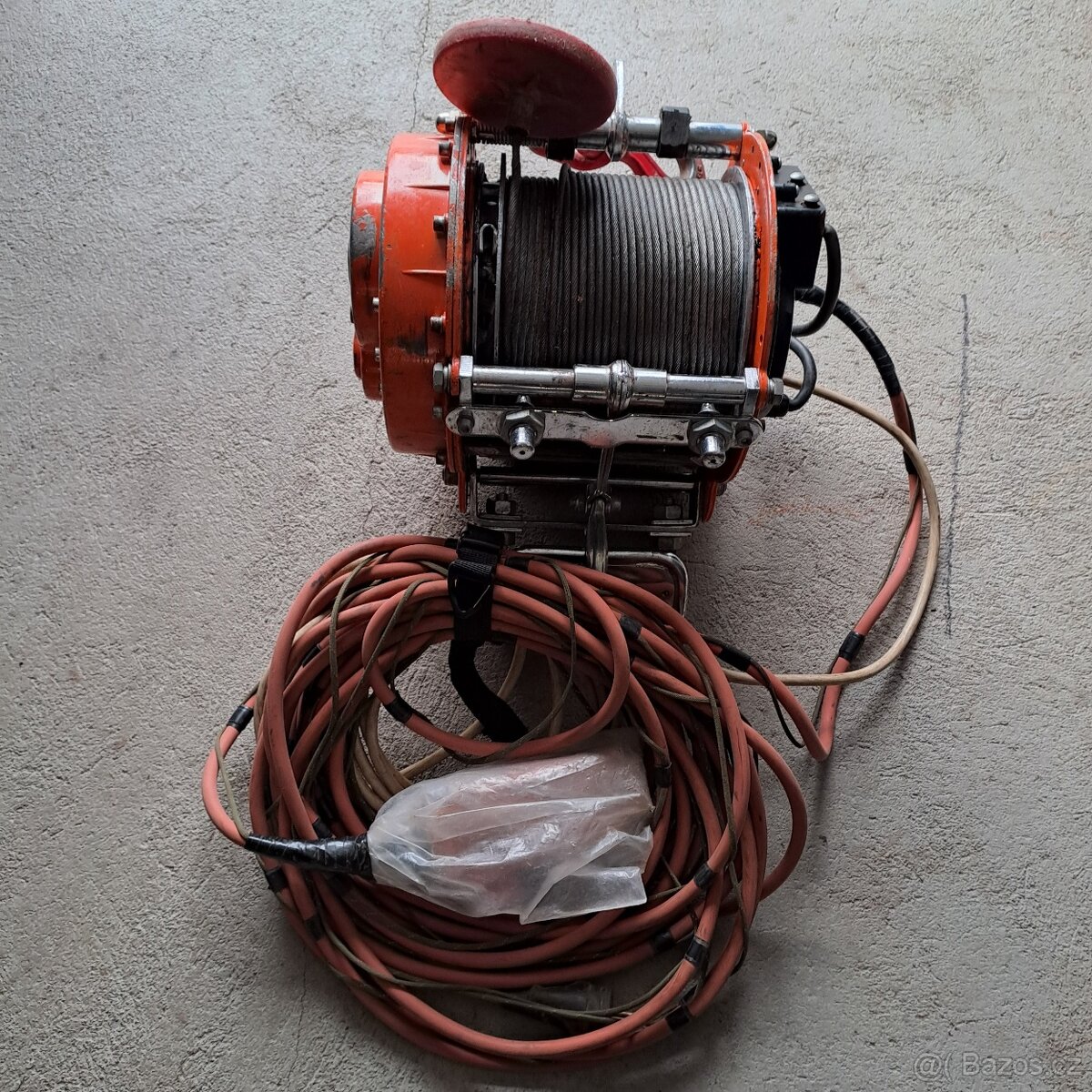 PRODÁM ELEKTRICKÝ LANOVÝ VRÁTEK - 2