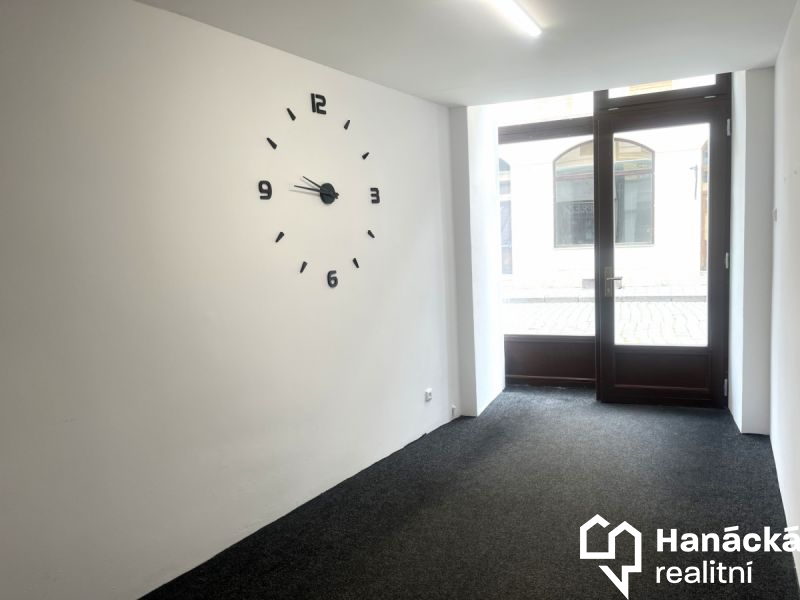 Pronájem obch. prostoru v centru Olomouce, Riegrova... - 2