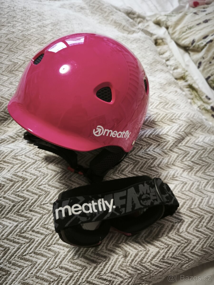 Dámská lyžařská helma a brýle - 2