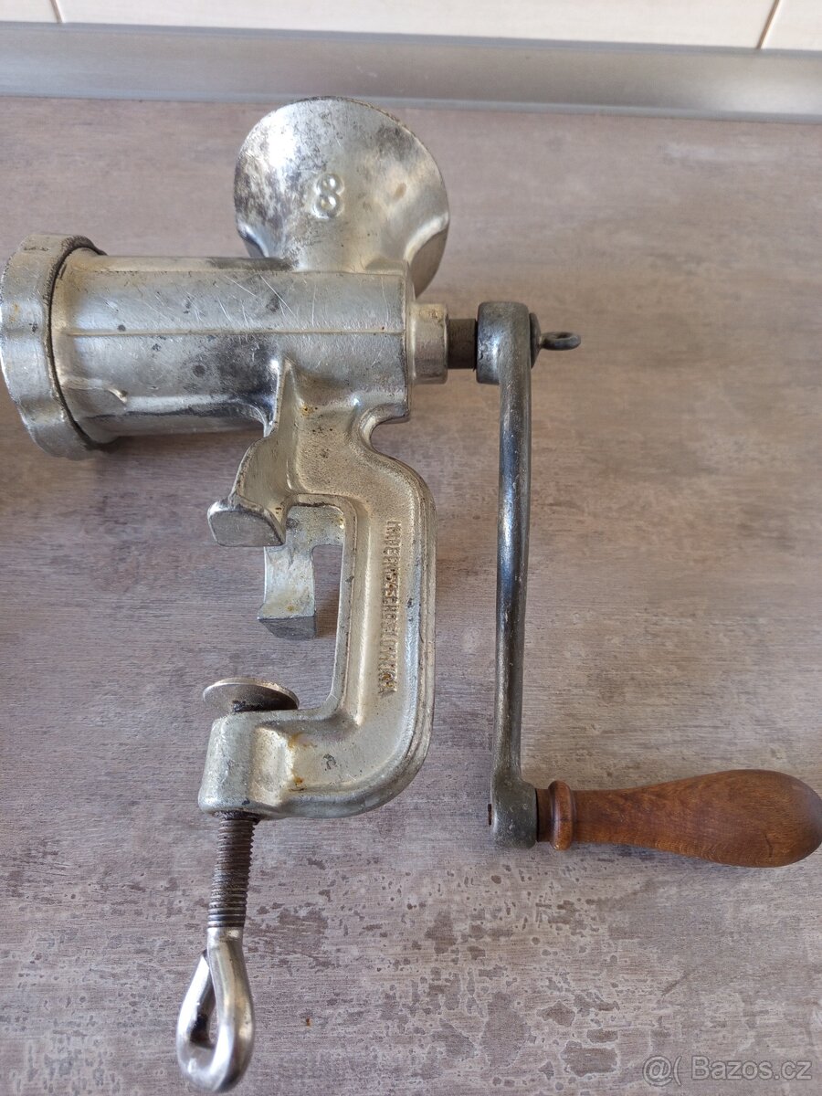 MLÝNEK NA MASO 8 - 2