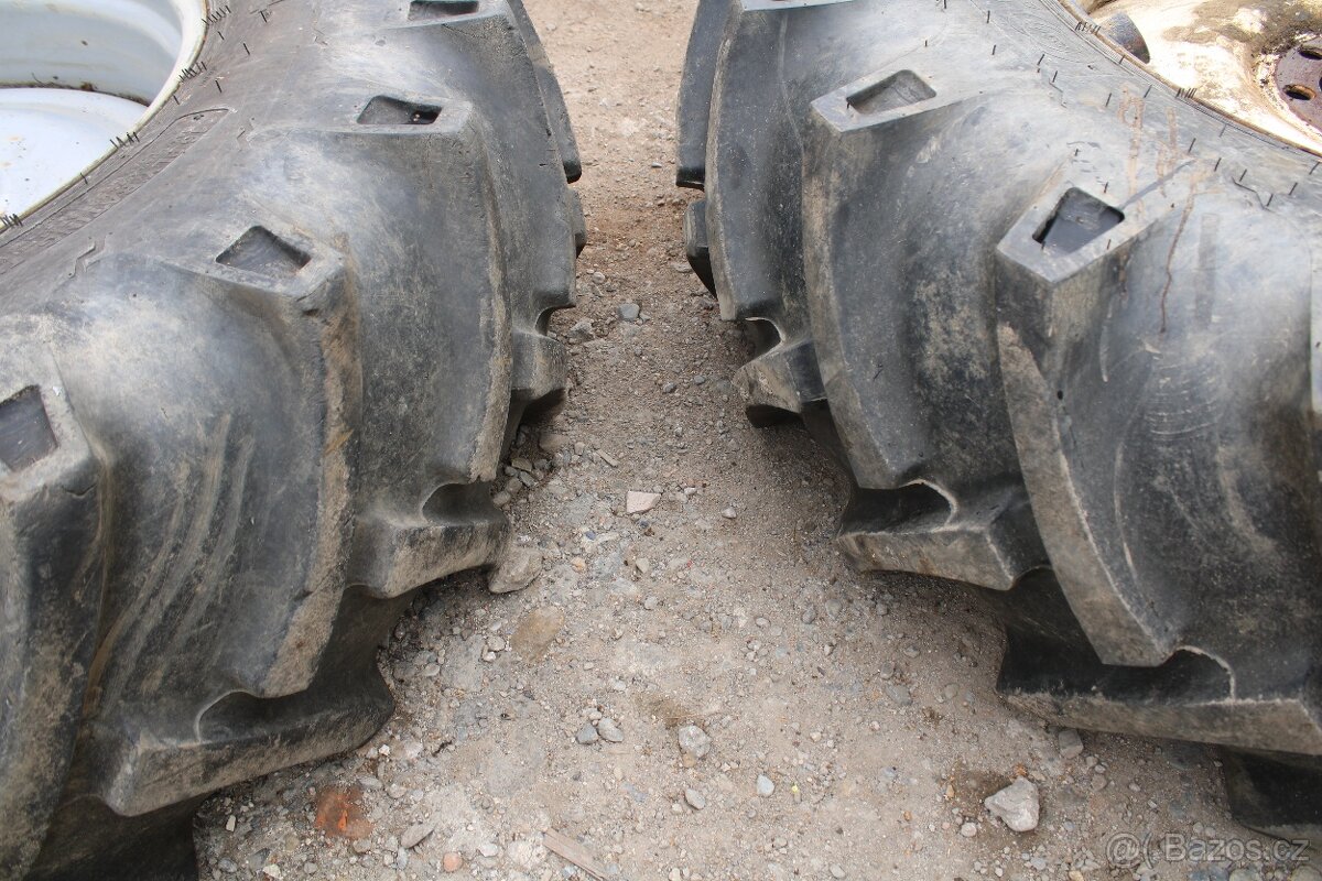 Zetor crystal zadní kola ráfky disky 18,4-34 16 pláten 3,5cm - 2