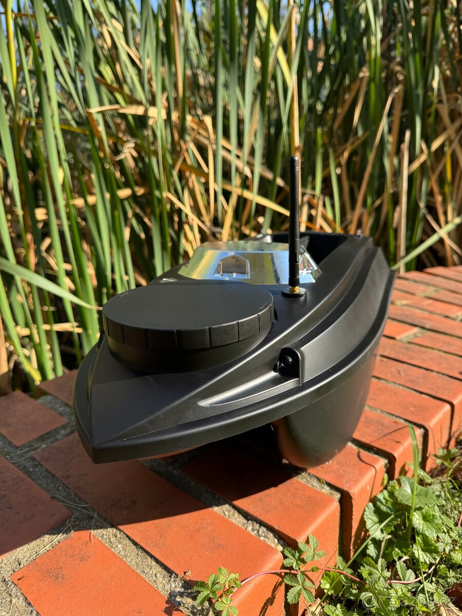 Nová zavážecí loď s GPS a SONAR, FAKTURA, Český návod - 2