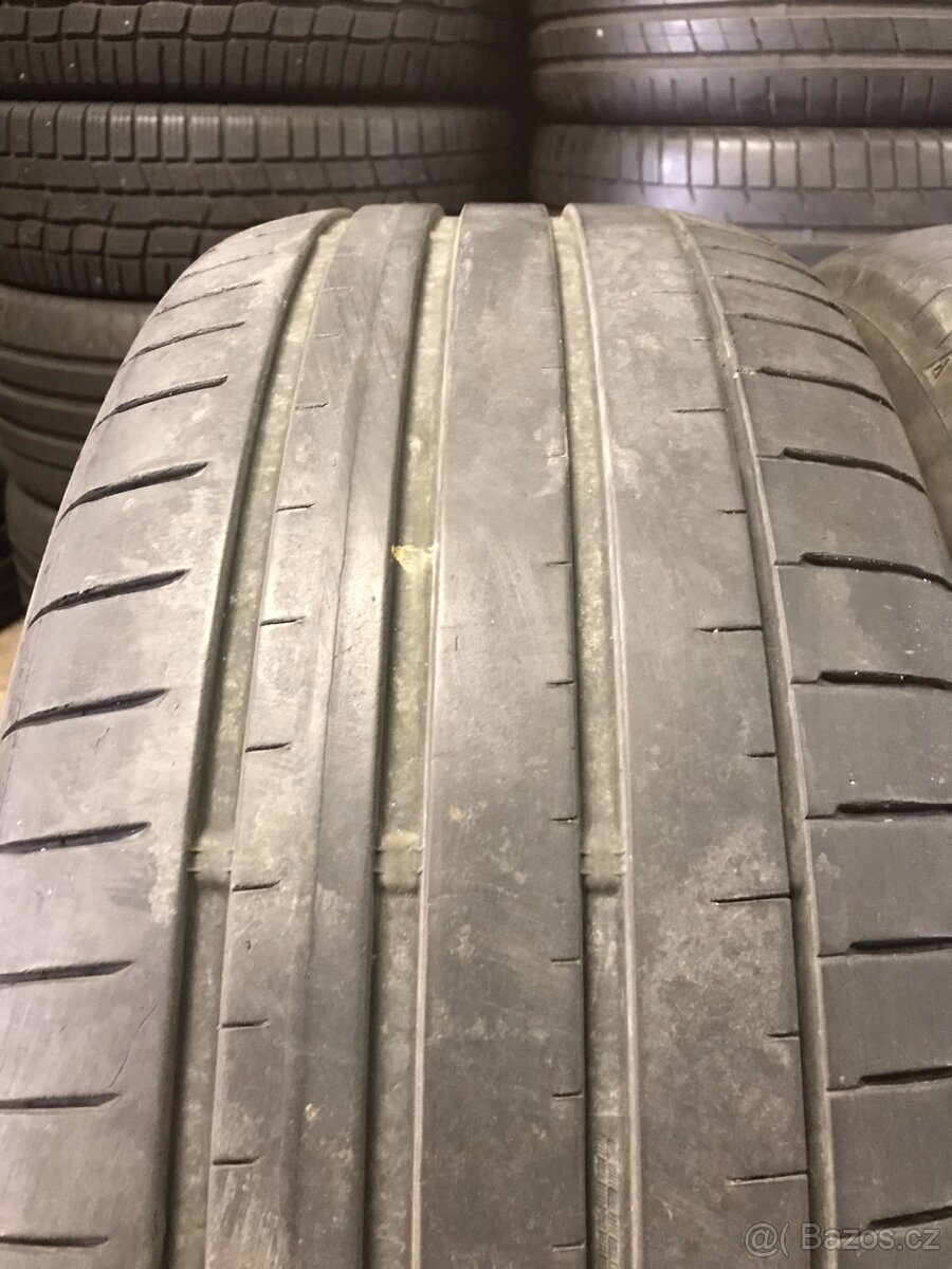 Letní pár Falken Azenis FK520 235/55 R17 103W XL - 2