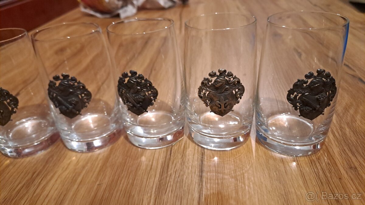 Skleničky s erbem - 2