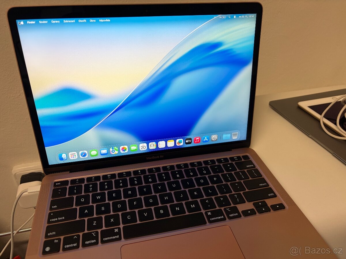 MacBook Air 2020 M1 Rose Gold, 16 GB ram - 2